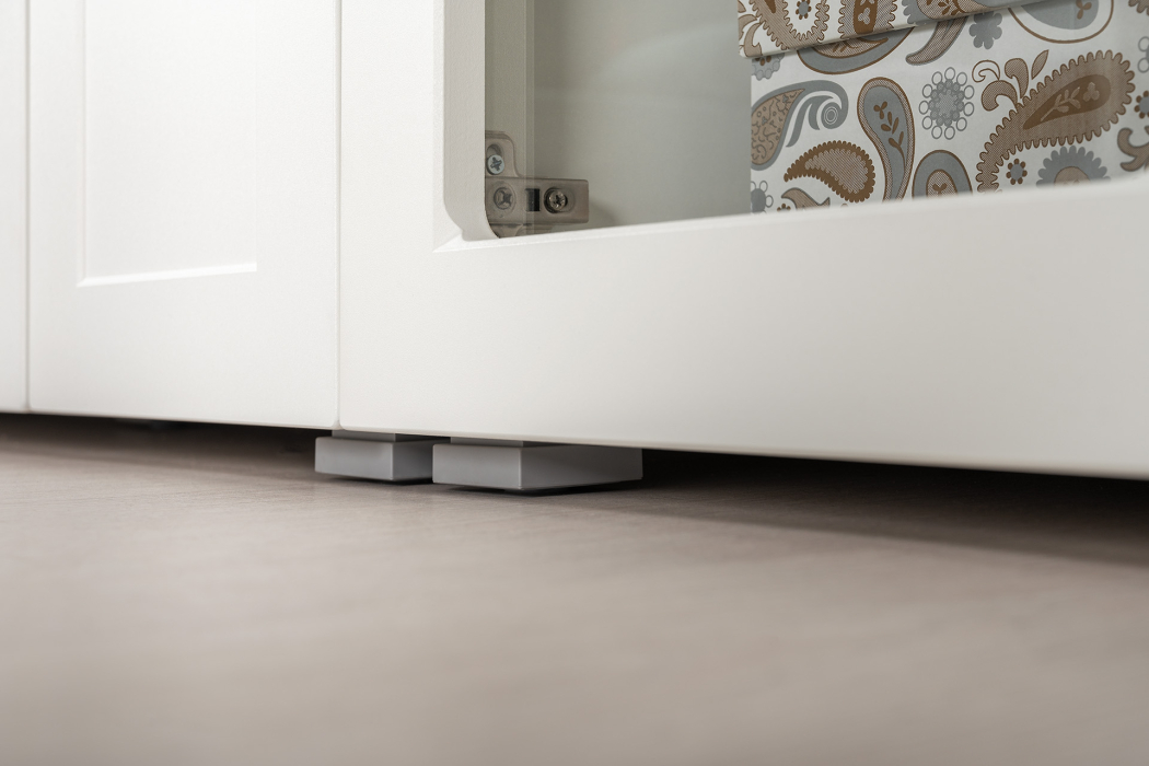 Шкафы распашные, Шкаф-витрина Остин 16.394.01, белая шагрень, дуб золотой крафт